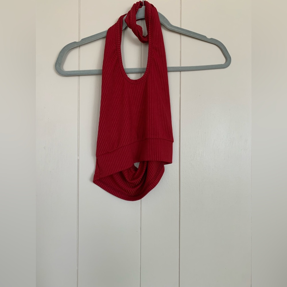 Red crop top double neck loop never worn very cute